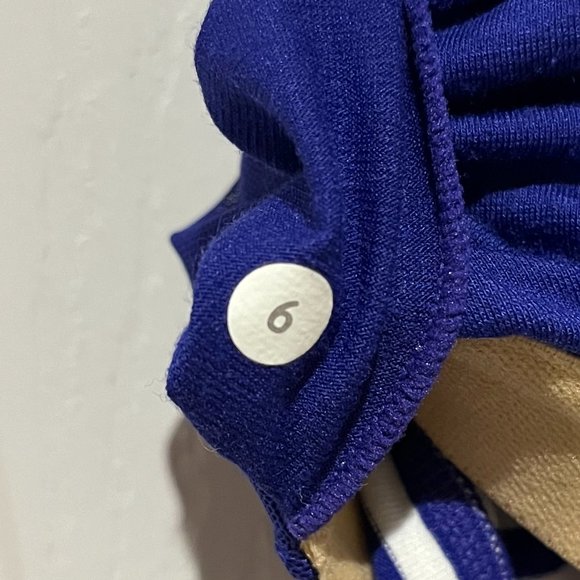 Lululemon Scoop Neck Tank - Picture 8 of 12